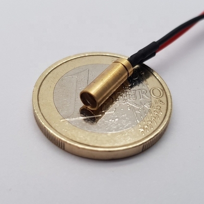 Modulo laser lineare a 650 nm 5VDC con 5000 ore di durata e alloggiamento dorato in ottone