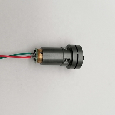 Modulo laser a linea da 555 nm per una corrente di funzionamento massima di 430 mA in applicazioni industriali