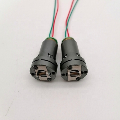 Modulo laser a linea da 555 nm per una corrente di funzionamento massima di 430 mA in applicazioni industriali
