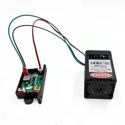 Materiale di alloggiamento Aluminio anodizzato nero 1W 555nm CW DPSS Laser verde per laboratorio e studio
